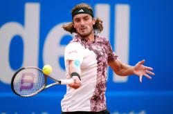 开云sport-美国网球队横扫欧洲网球队，西西帕斯三分雨点燃全场