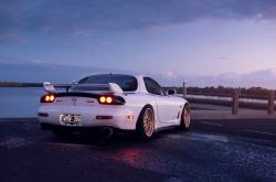 开云体育APP下载-风暴眼的主宰者，篮球场与F1赛道的平行叙事