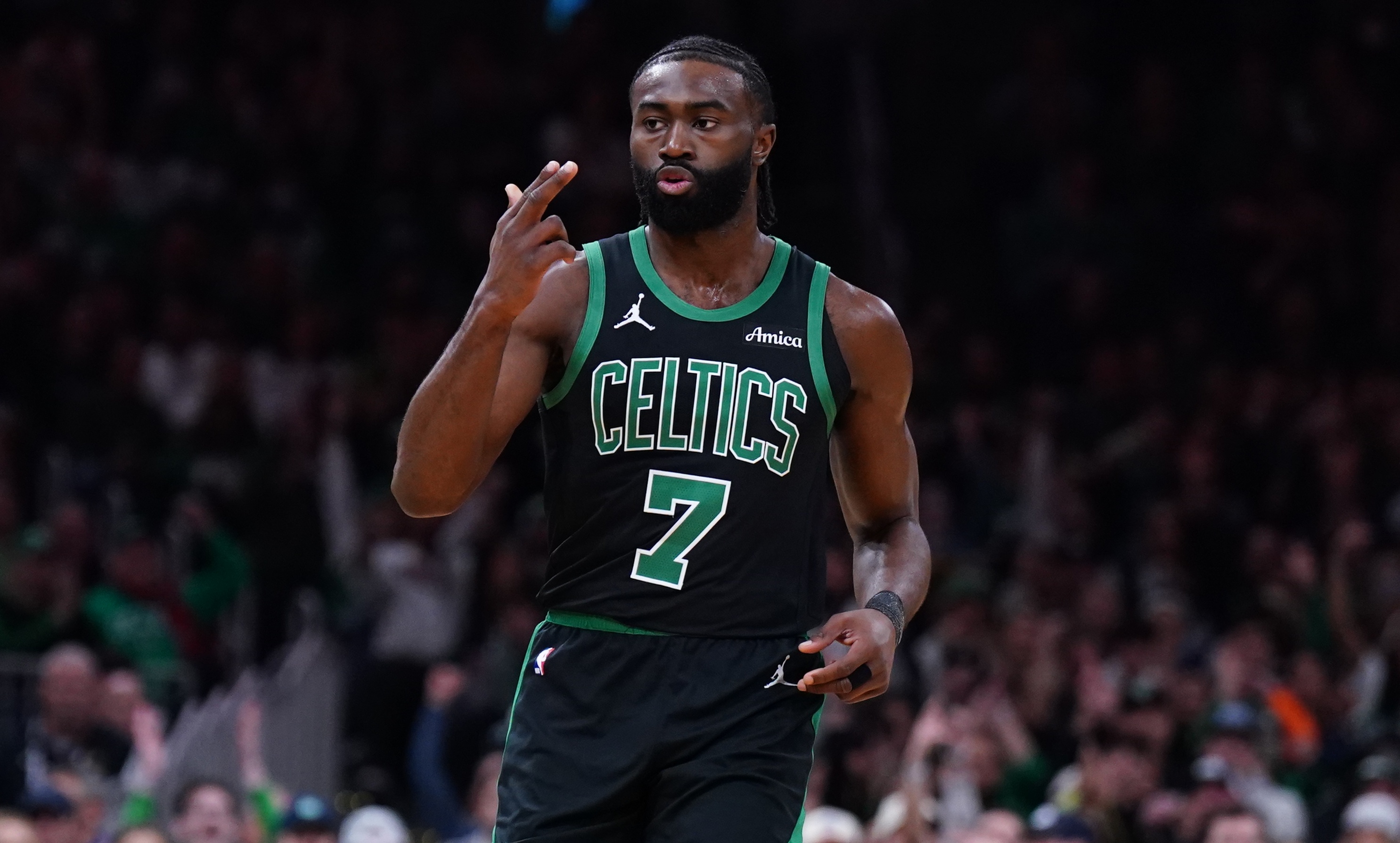 雷霆横扫凯尔特人，贝弗利制霸全场