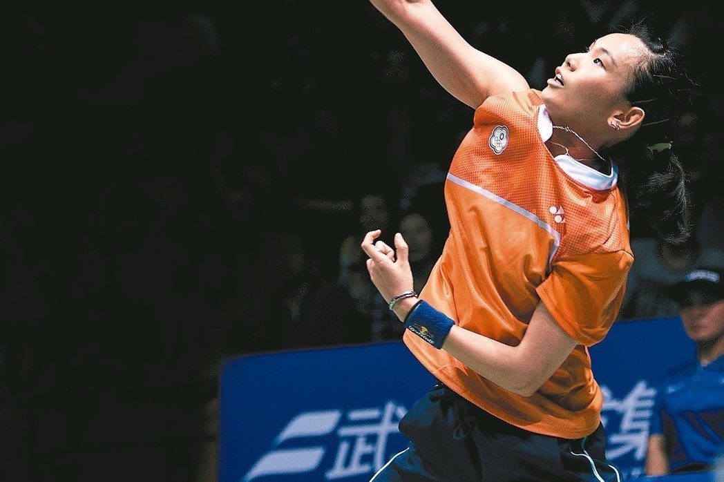 英格兰羽毛球队血洗日本羽毛球队,戴资颖高光表现 英格兰羽毛球队血洗日本羽毛球队,戴资颖高光表现