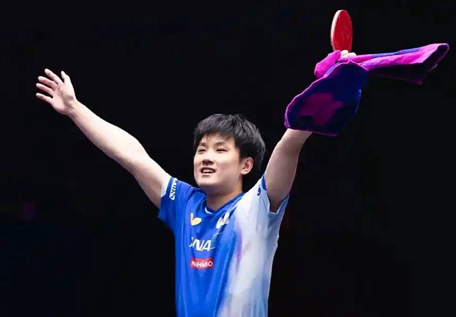 日本乒乓球队力克中国乒乓球队,张本智和惊艳世界 日本乒乓球队力克中国乒乓球队,张本智和惊艳世界