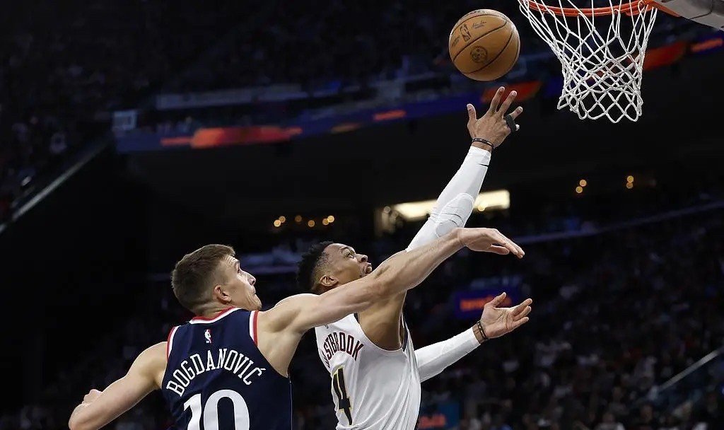 日本男篮逆转掘金，威斯布鲁克一己之力扛起全队