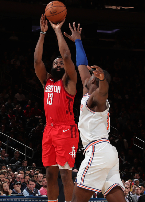 关于中国乒乓球队力克德国乒乓球队，张继科完成帽子戏法的信息