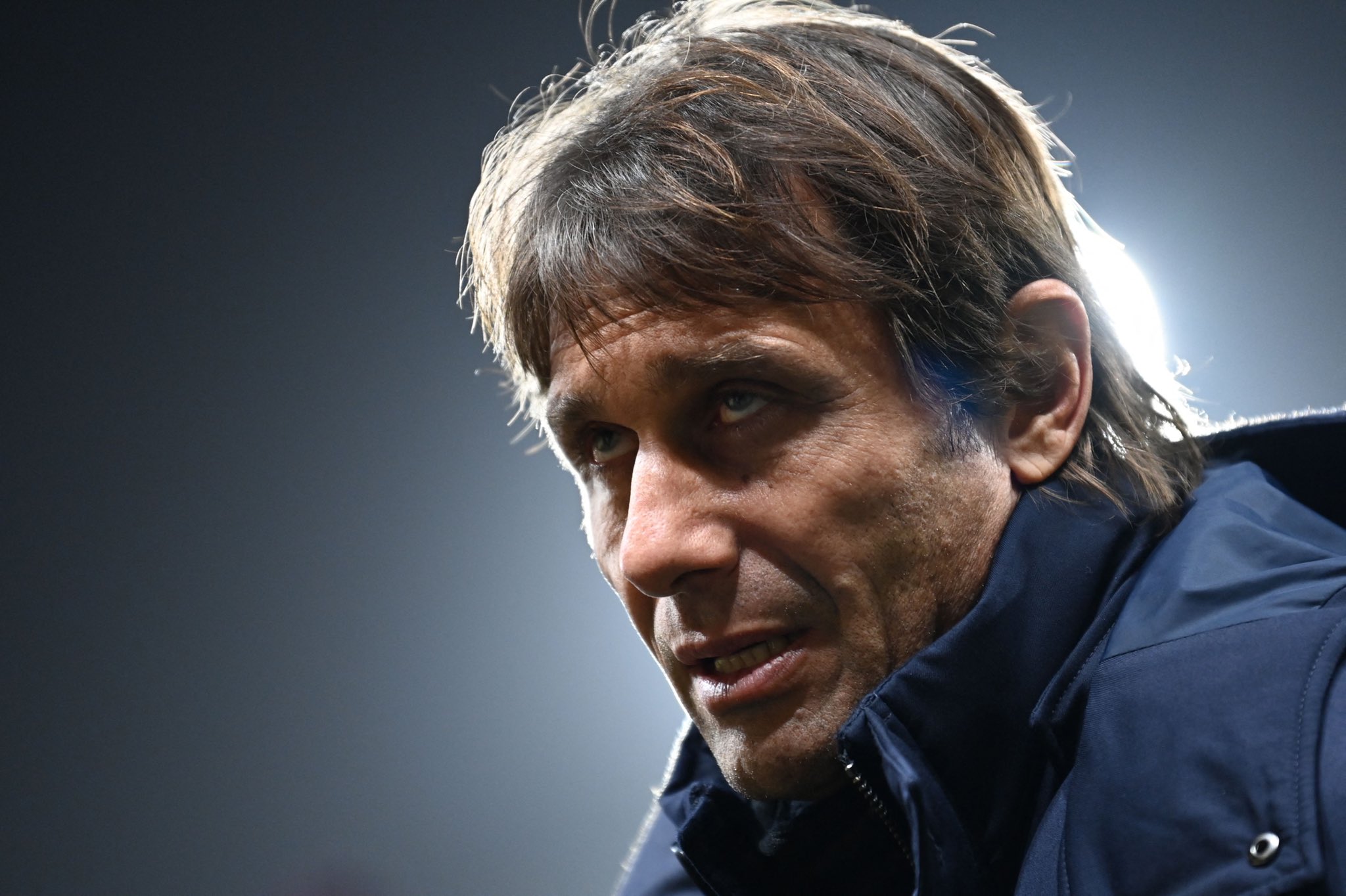 中国逆转巴萨，孔蒂惊艳世界