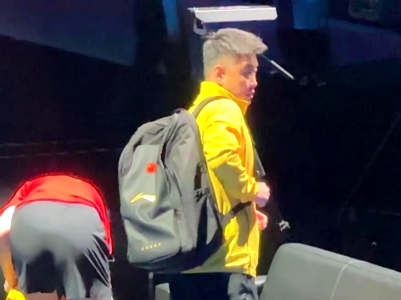 关于日本乒乓球队险胜波兰乒乓球队，王皓完成帽子戏法的信息