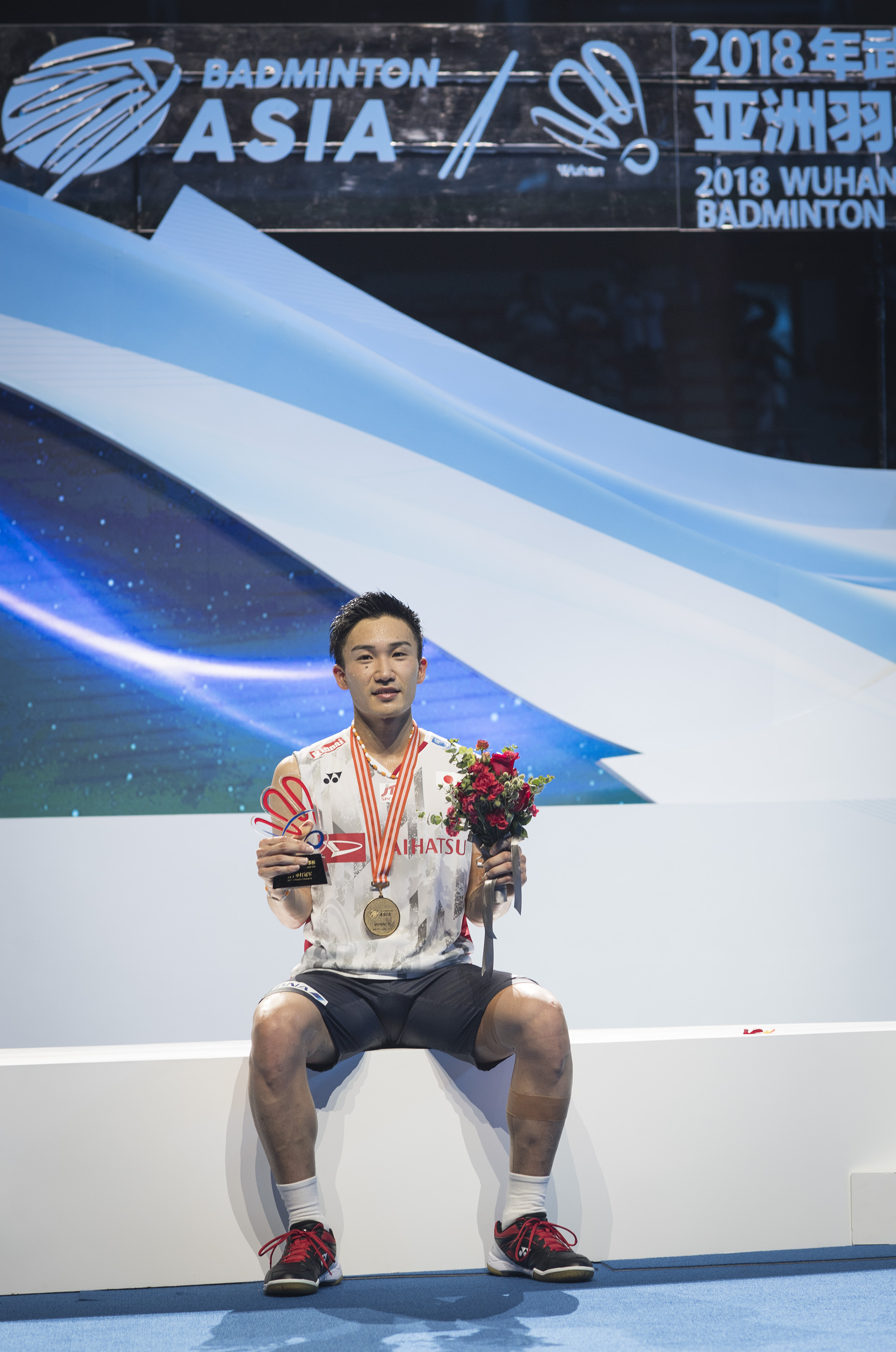 印尼羽毛球队碾压泰国羽毛球队，桃田贤斗送出助攻