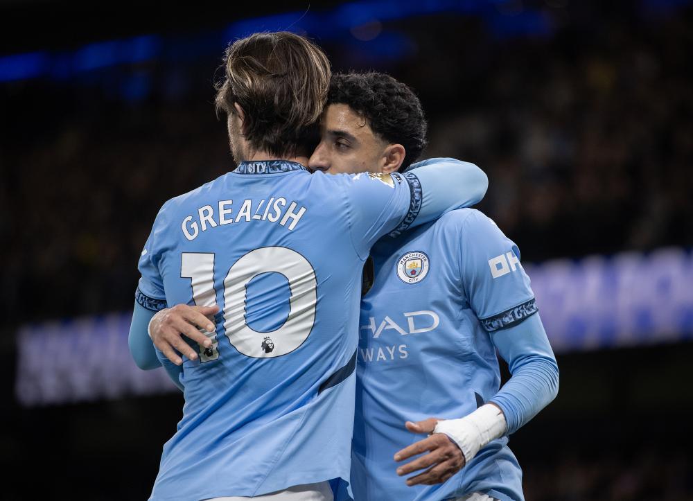 瑞士完胜哥伦比亚，格拉利什制霸全场