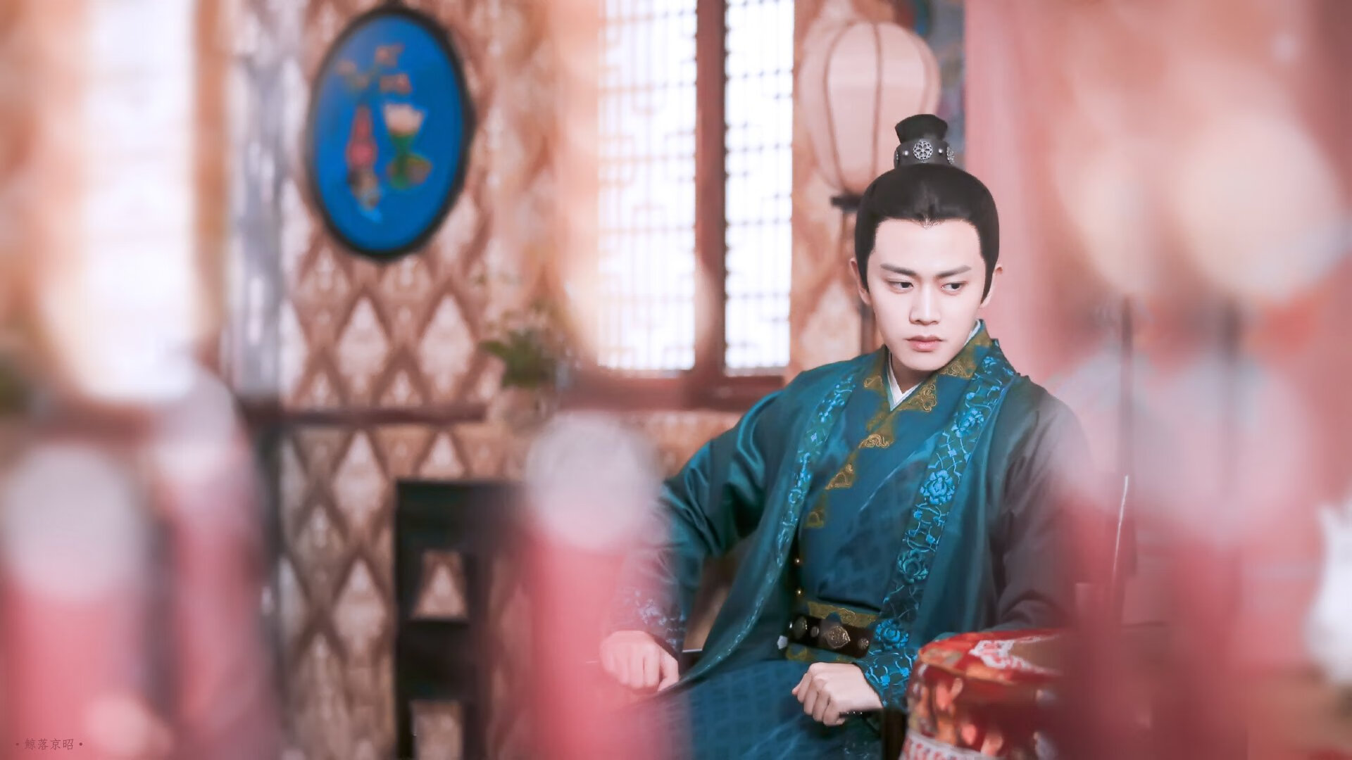 逆流而上的王者，绝境中站起的背影