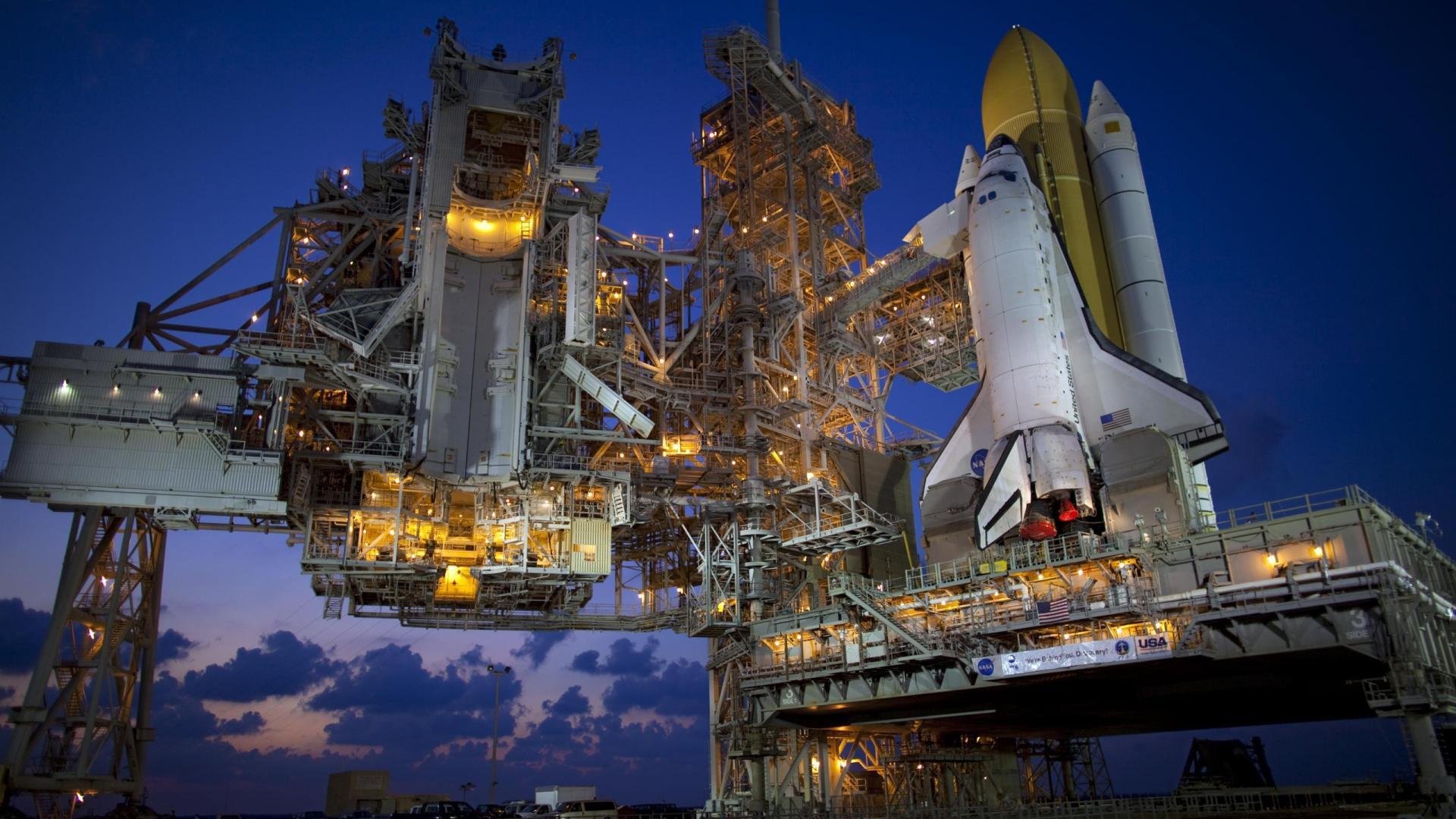 霍勒迪锁死利拉德独砍31分,爵士撕裂玫瑰花园的暗夜守护者