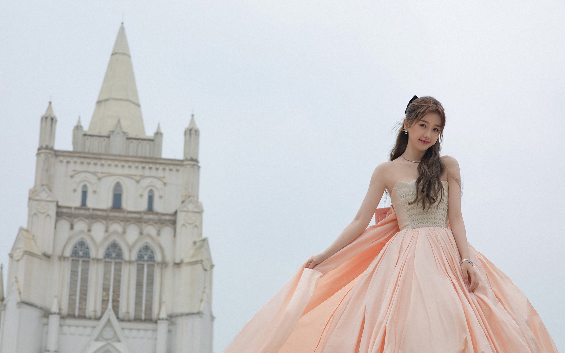 绝境重生，日本队末节爆发3-0冰岛，凯恩独造三球诠释核心价值