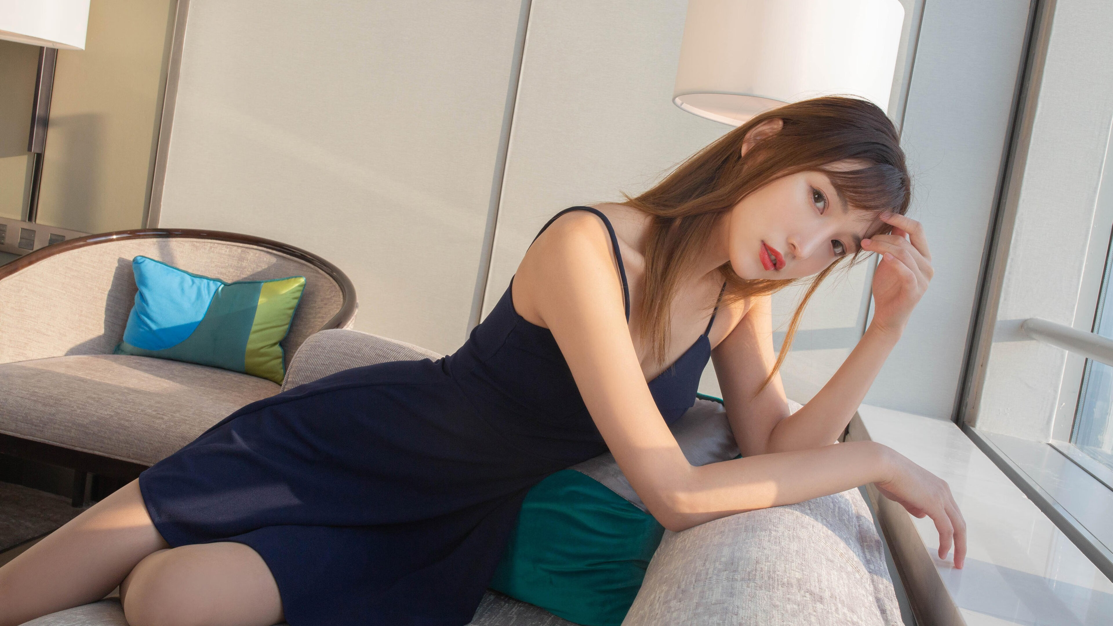 赛道与战场，当摩纳哥的优雅碾过伊拉克的尘埃—F1年度王冠背后的双重隐喻