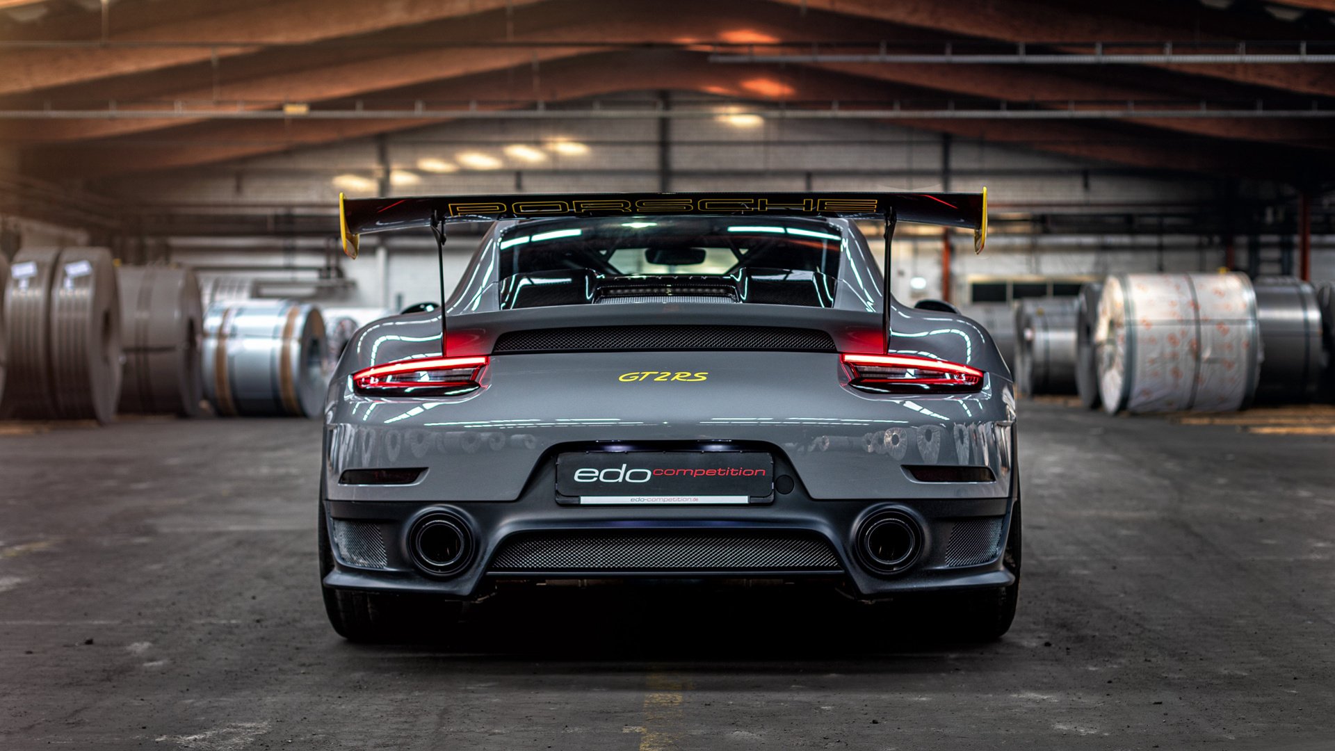 芬兰不存在？阿尔瓦雷斯与那不勒斯的双重存在